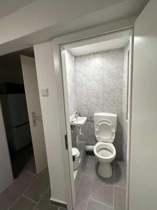 Mini Appartement Neben Theater ドゥイスブルグ エクステリア 写真